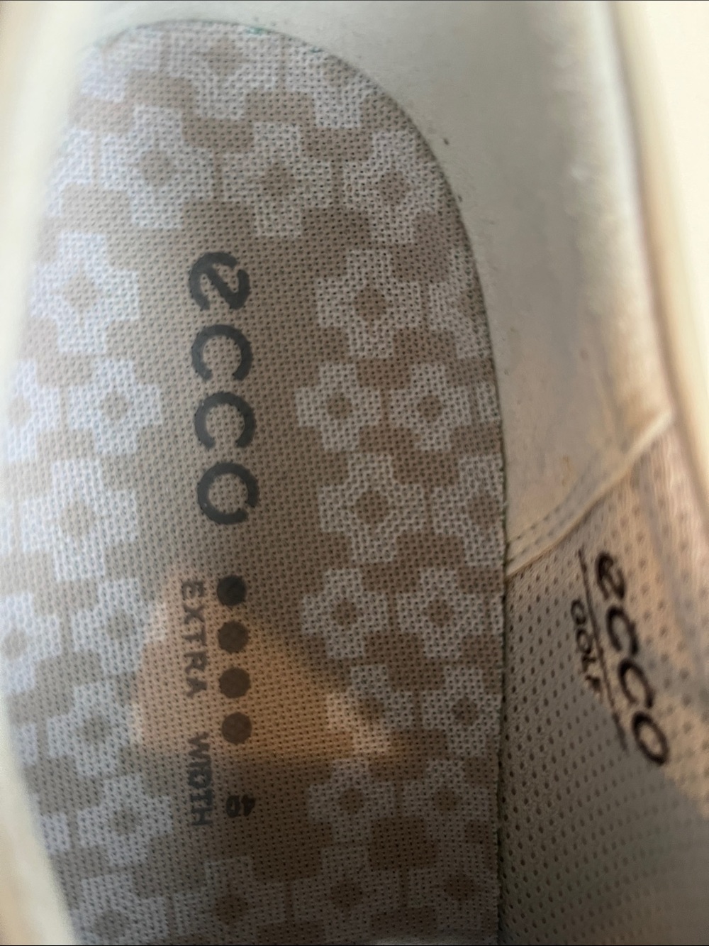 Ecco Women’s Lace -Up Golf Shoes in Light Beige - Picture 3 of 4